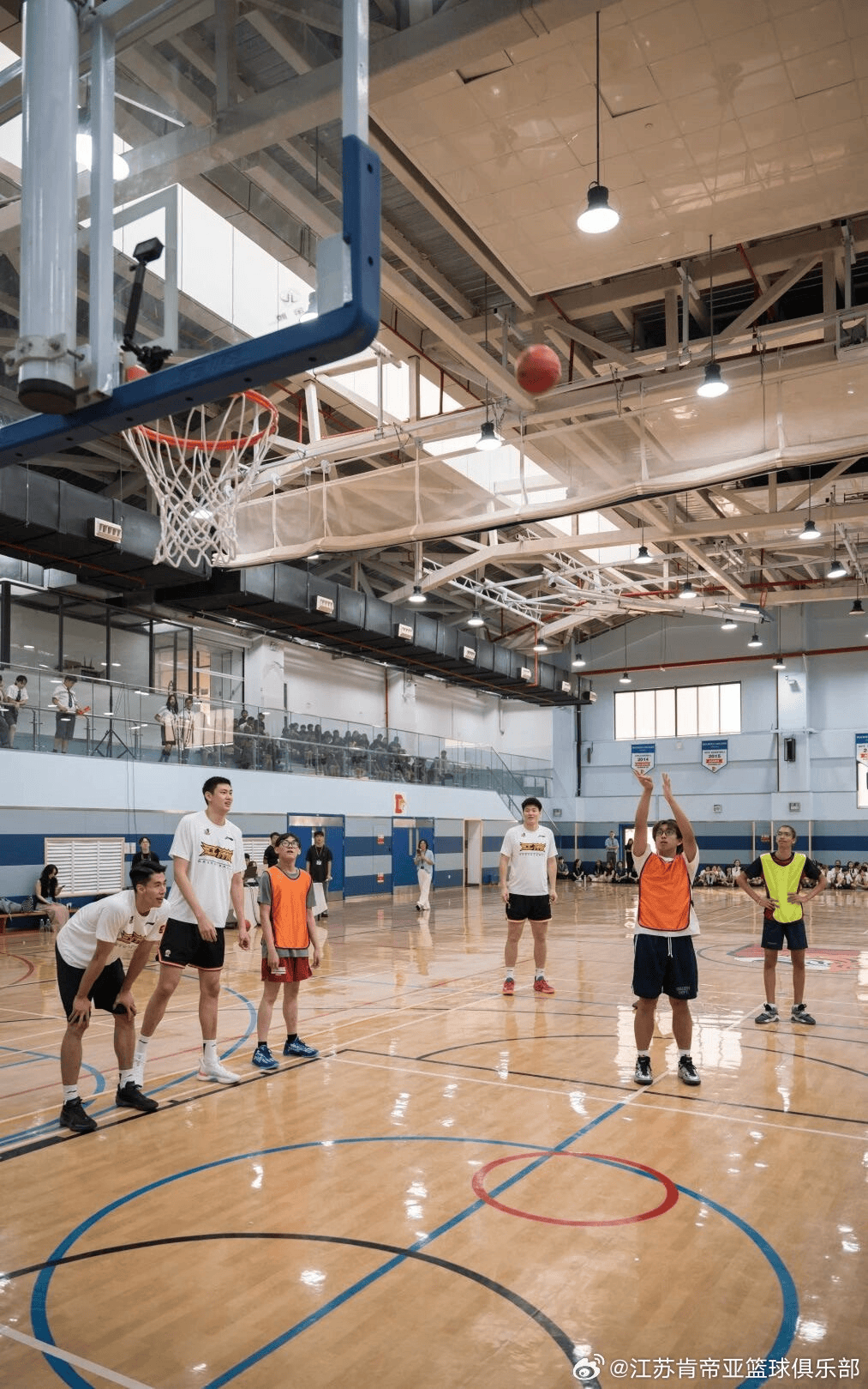 src, 媒分享校园