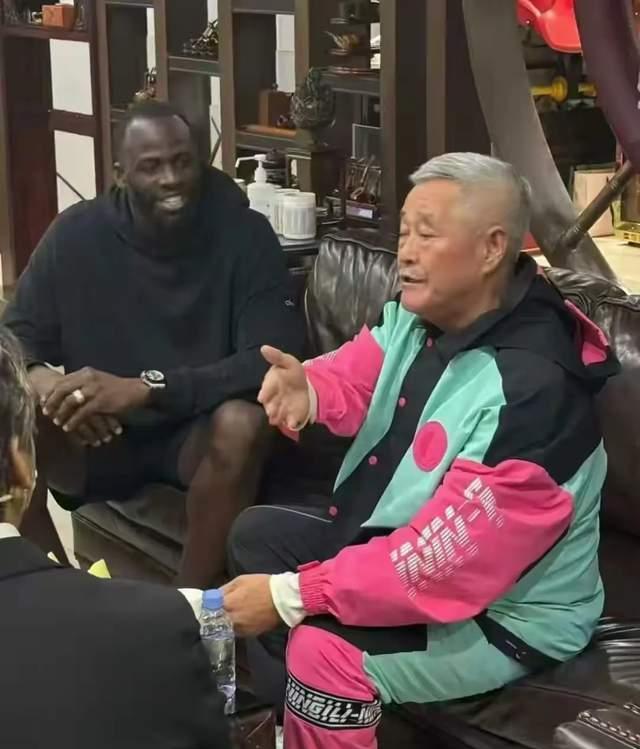 直都非常靠, 把本山传媒, 见现身看球 直都非常靠, 把本山传媒, 见现身看球