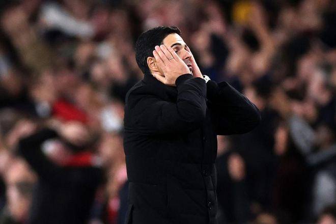 加布里埃尔, 阵容